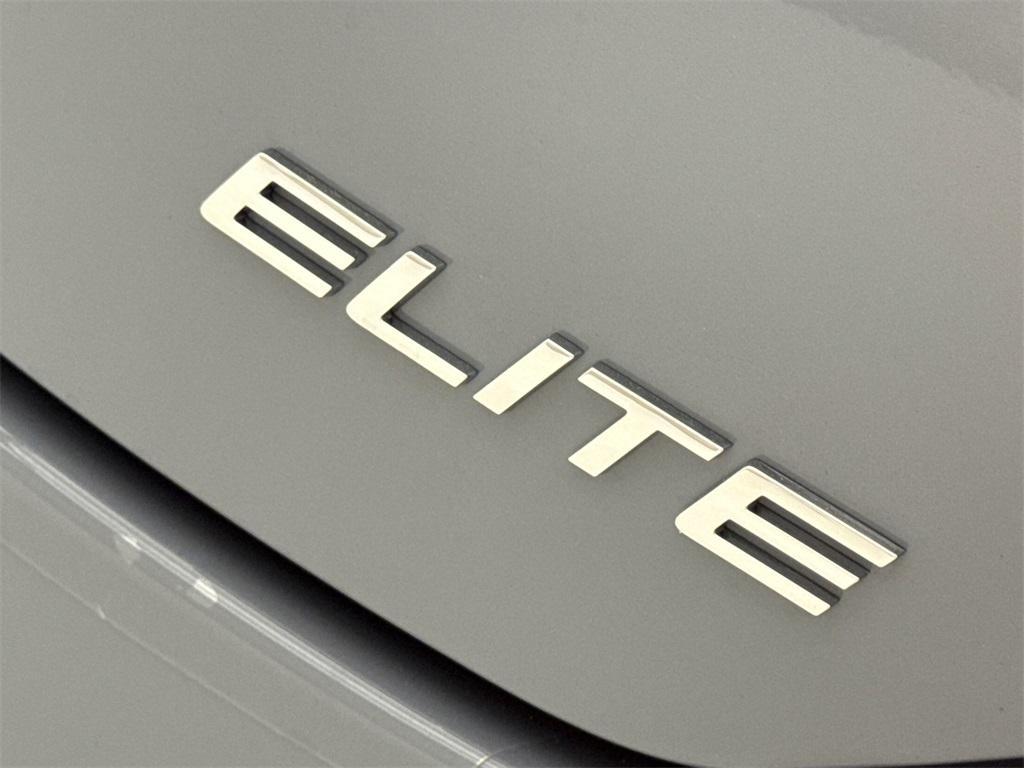 new 2025 Honda Pilot car, priced at $51,377
