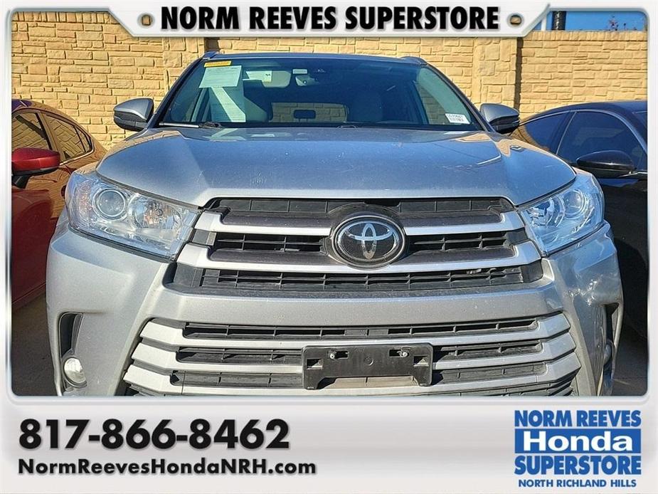 used 2018 Toyota Highlander car, priced at $24,663