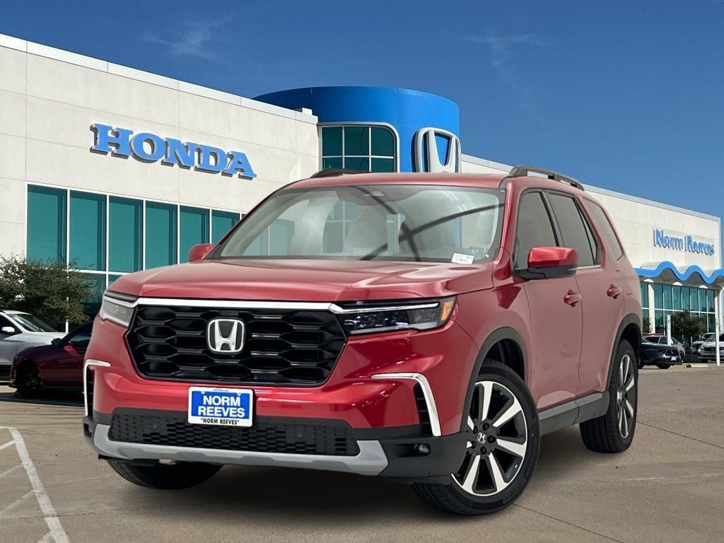 new 2025 Honda Pilot car, priced at $45,765