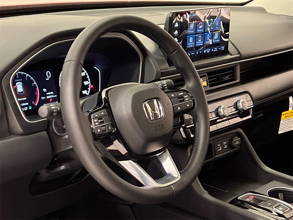 new 2025 Honda Pilot car, priced at $45,765