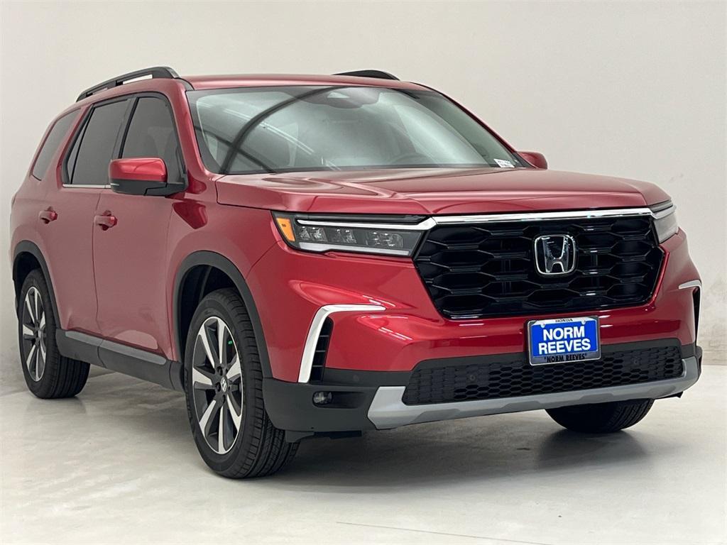 new 2025 Honda Pilot car, priced at $45,765