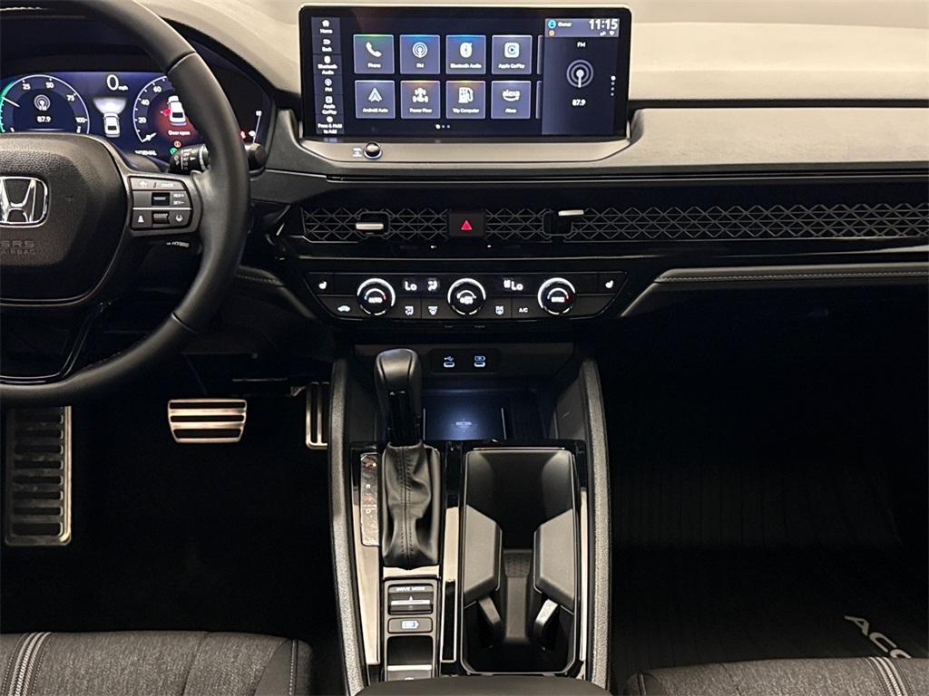 new 2025 Honda Accord Hybrid car, priced at $33,324