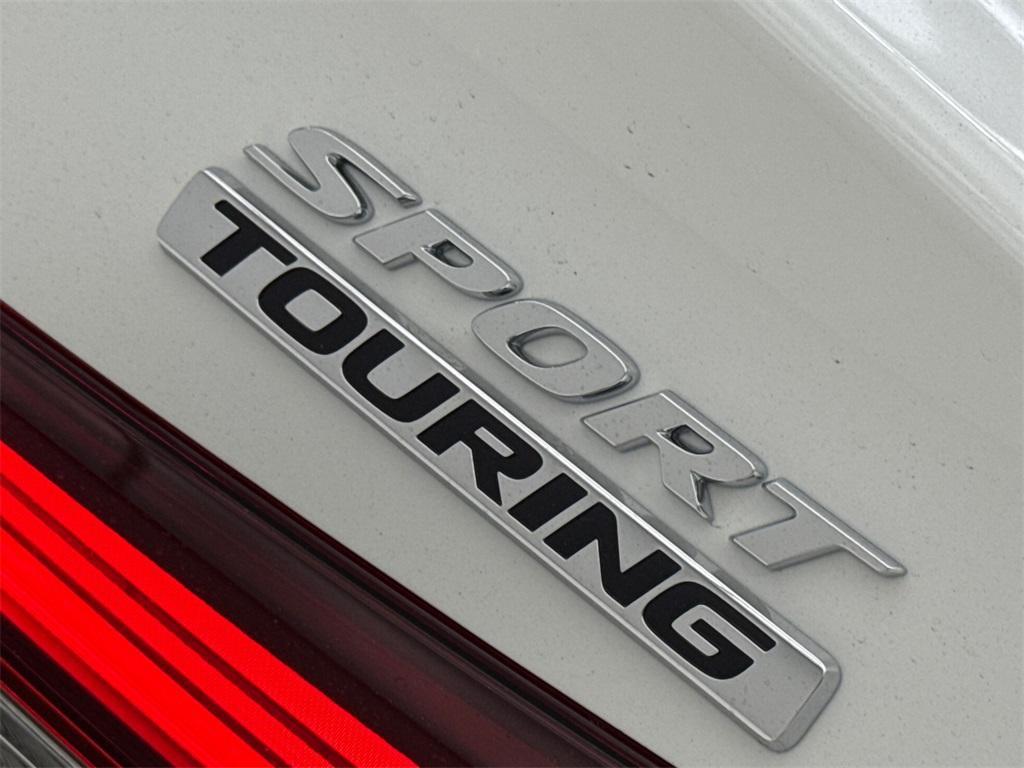 new 2025 Honda Civic Hybrid car, priced at $31,654