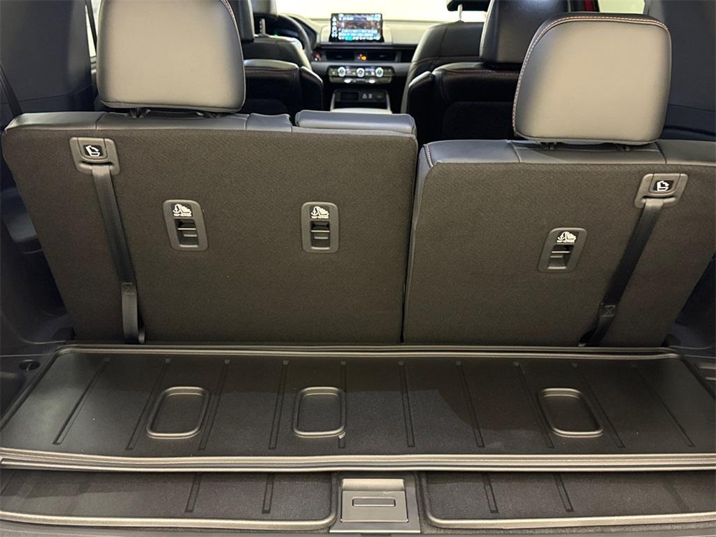 new 2025 Honda Pilot car, priced at $48,314
