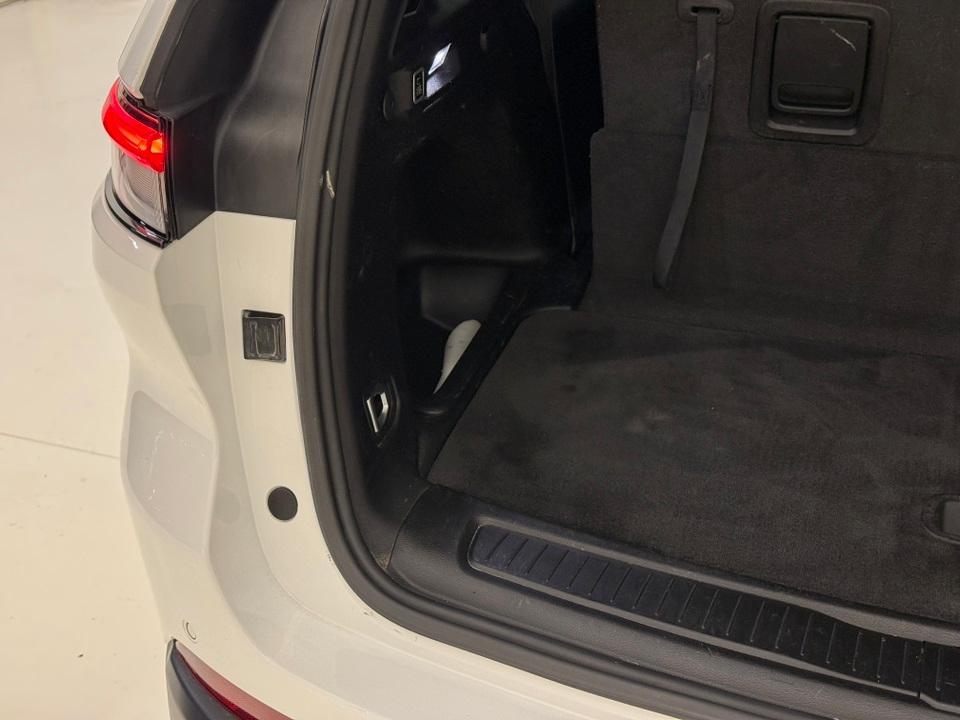 used 2022 Jeep Grand Cherokee L car, priced at $23,431