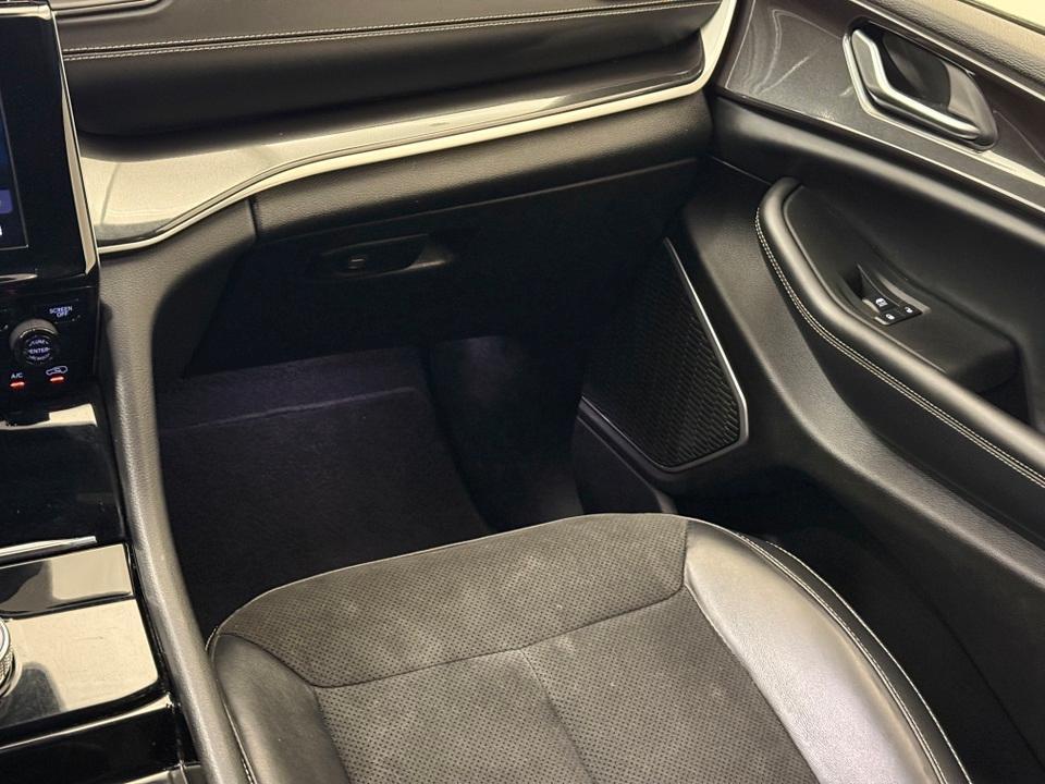 used 2022 Jeep Grand Cherokee L car, priced at $23,431