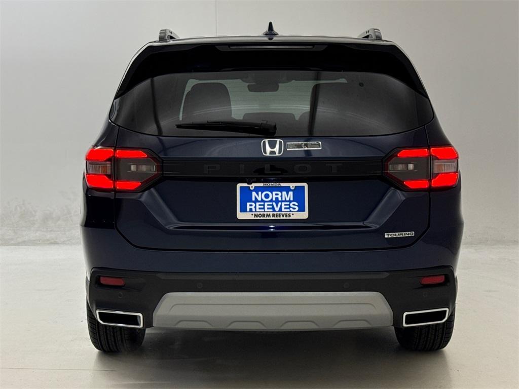 new 2025 Honda Pilot car, priced at $47,450