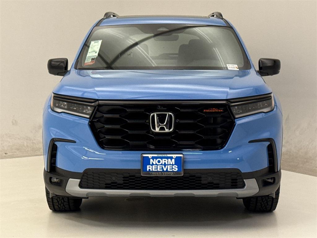 new 2025 Honda Pilot car, priced at $48,314
