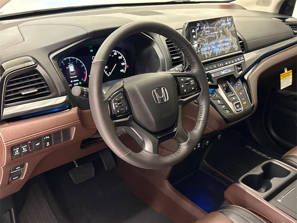 new 2025 Honda Odyssey car, priced at $49,607