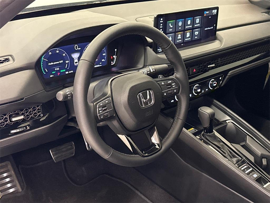 new 2025 Honda Accord Hybrid car, priced at $33,102