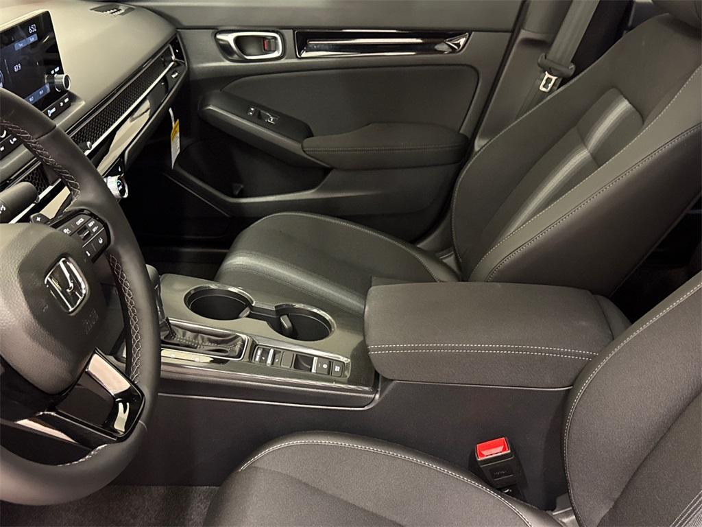 new 2025 Honda Civic Hybrid car, priced at $28,939