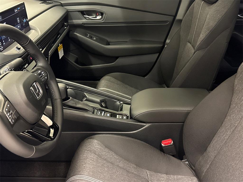 new 2025 Honda Accord Hybrid car, priced at $33,756