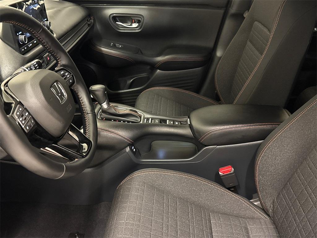 new 2025 Honda HR-V car, priced at $27,802