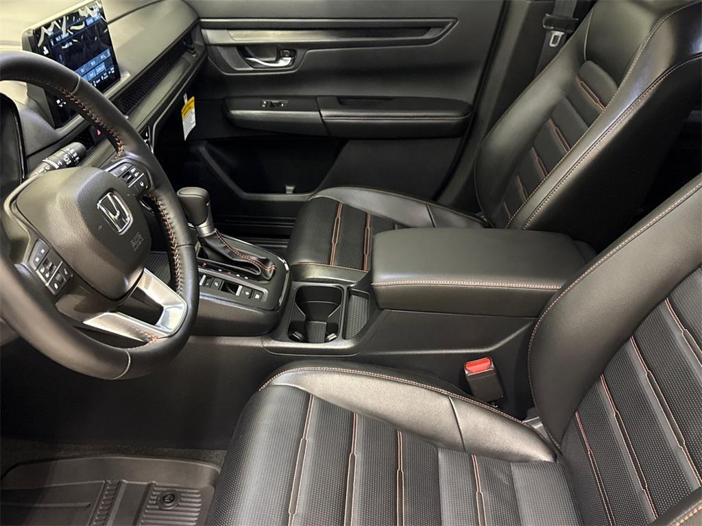 new 2025 Honda CR-V Hybrid car, priced at $41,000