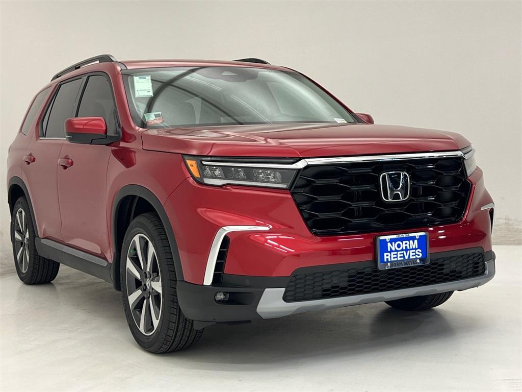 new 2025 Honda Pilot car, priced at $47,850