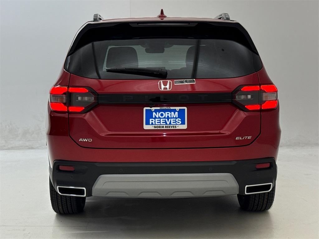 new 2025 Honda Pilot car, priced at $51,204