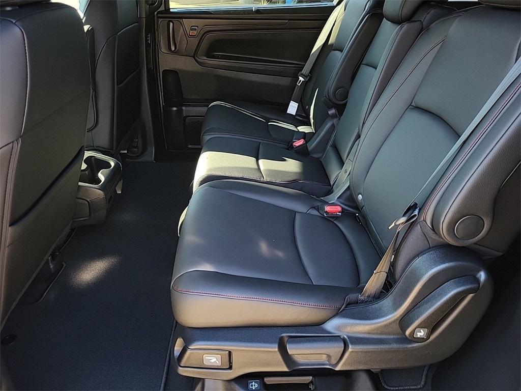 new 2025 Honda Odyssey car, priced at $43,920