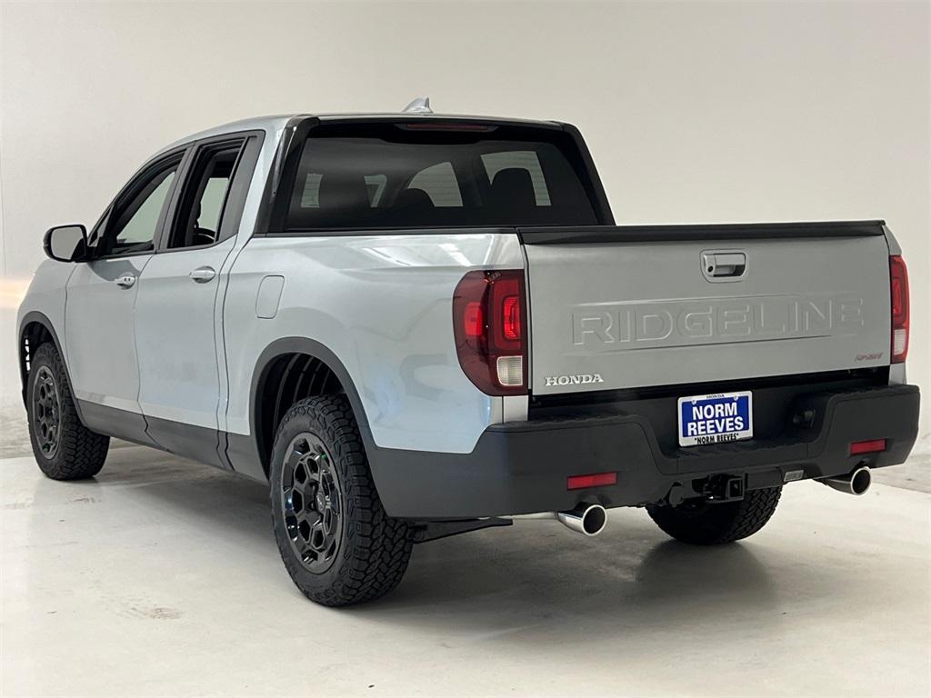 new 2025 Honda Ridgeline car, priced at $40,991