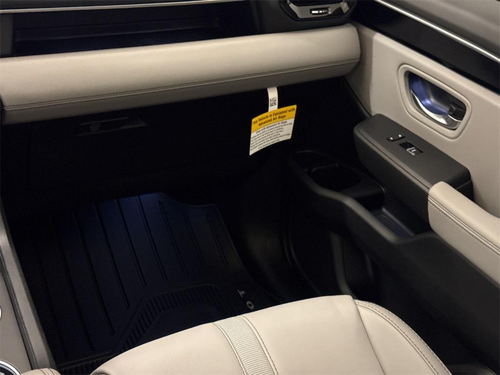 new 2025 Honda Pilot car, priced at $47,332