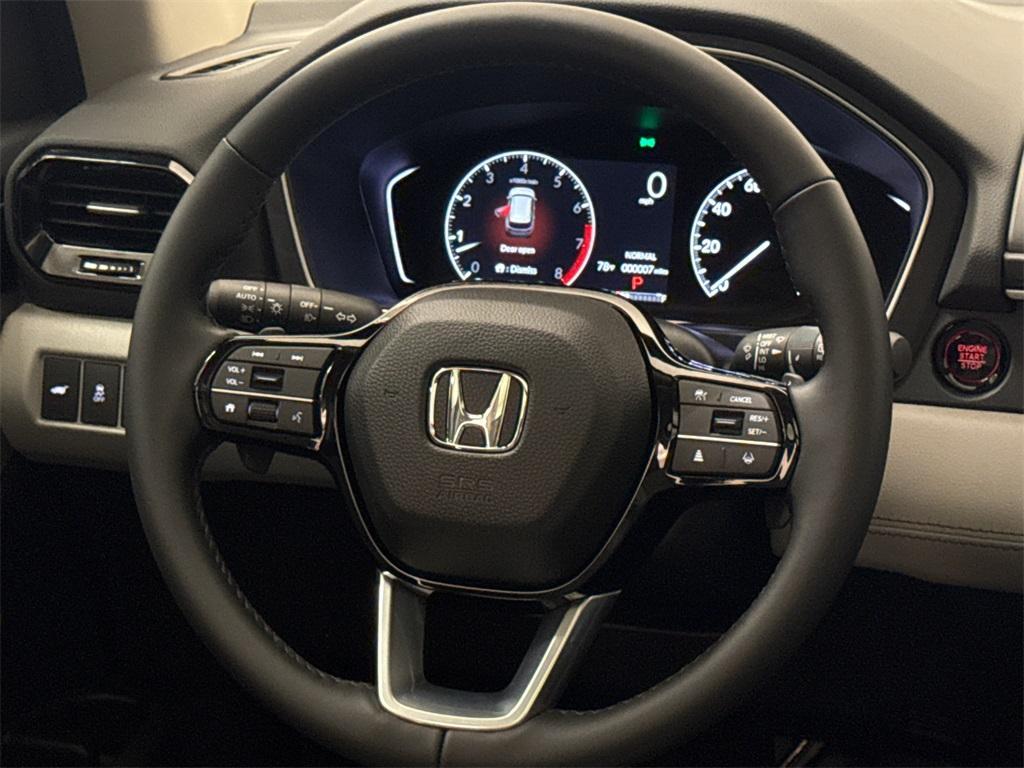 new 2025 Honda Pilot car, priced at $47,332