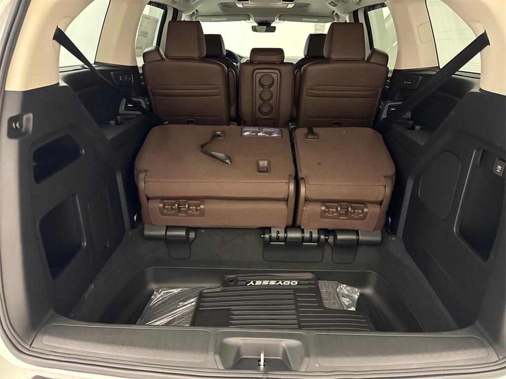 new 2026 Honda Odyssey car, priced at $45,860