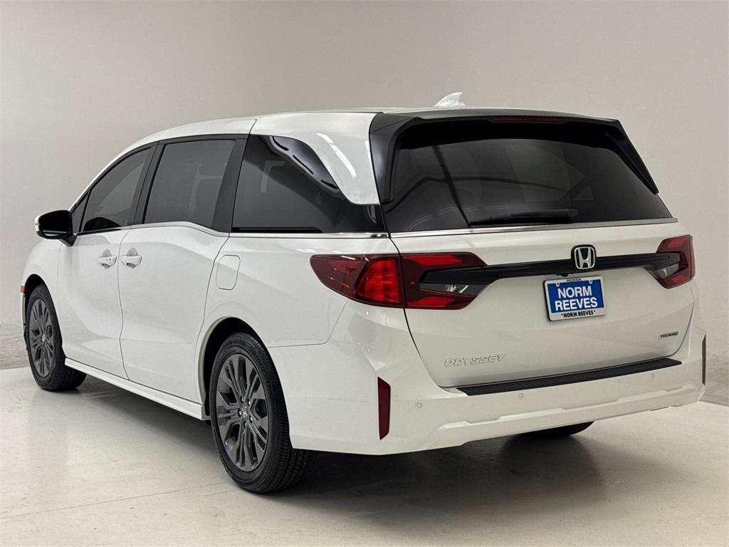 new 2026 Honda Odyssey car, priced at $45,860