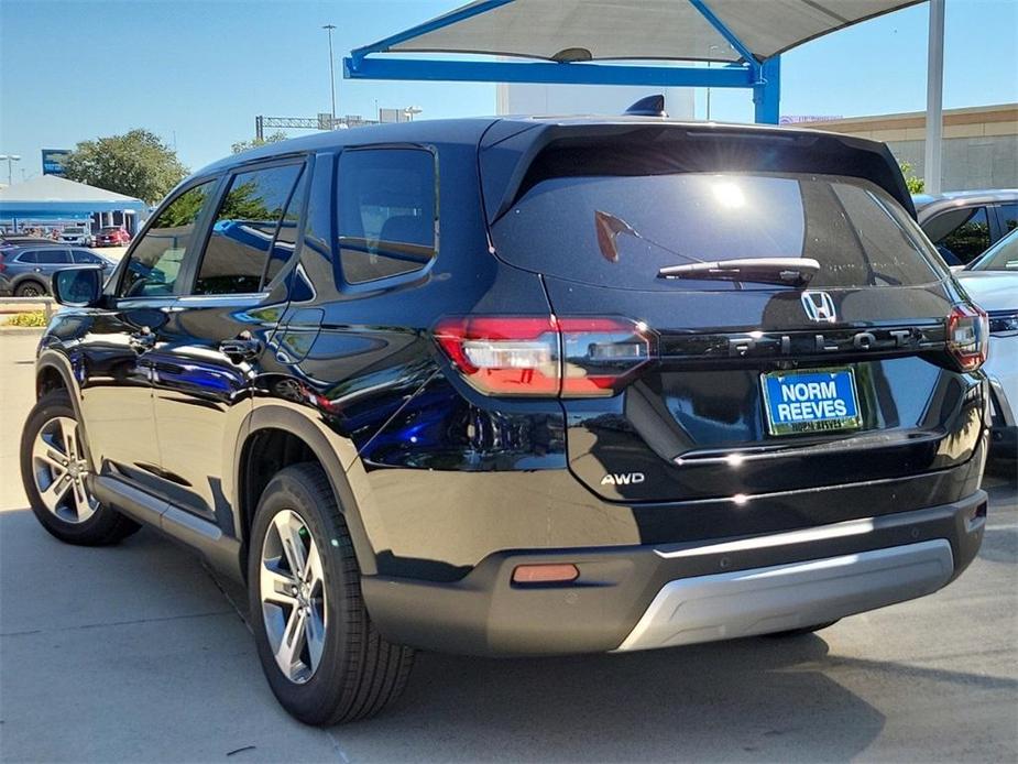 new 2025 Honda Pilot car, priced at $47,725