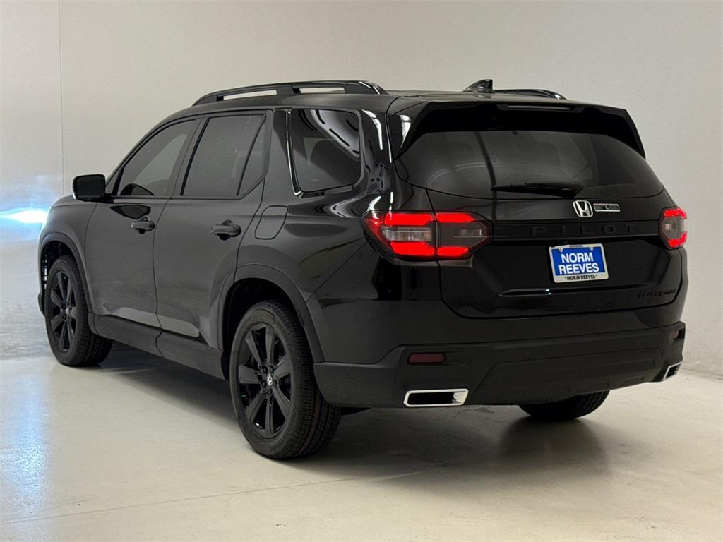 new 2025 Honda Pilot car, priced at $55,030
