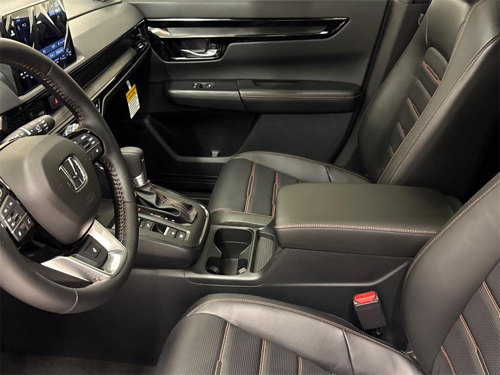 new 2025 Honda CR-V Hybrid car, priced at $42,950