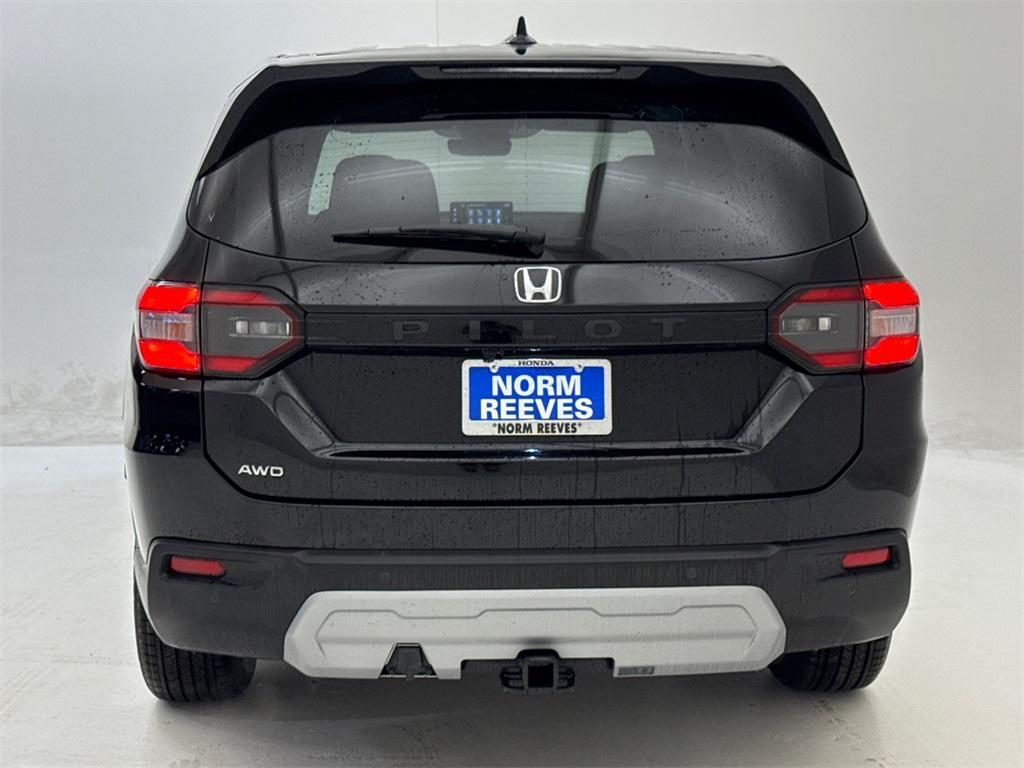 new 2025 Honda Pilot car, priced at $46,346