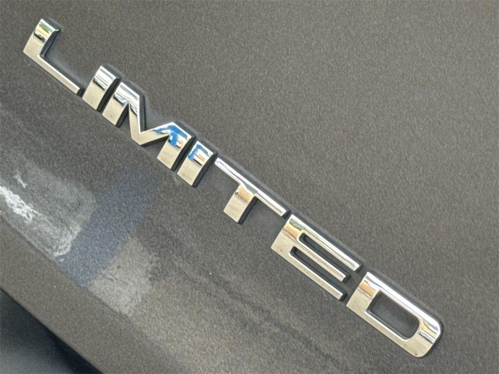 used 2016 Jeep Cherokee car, priced at $10,992