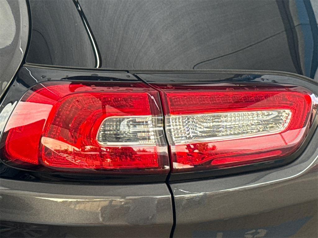 used 2016 Jeep Cherokee car, priced at $10,992