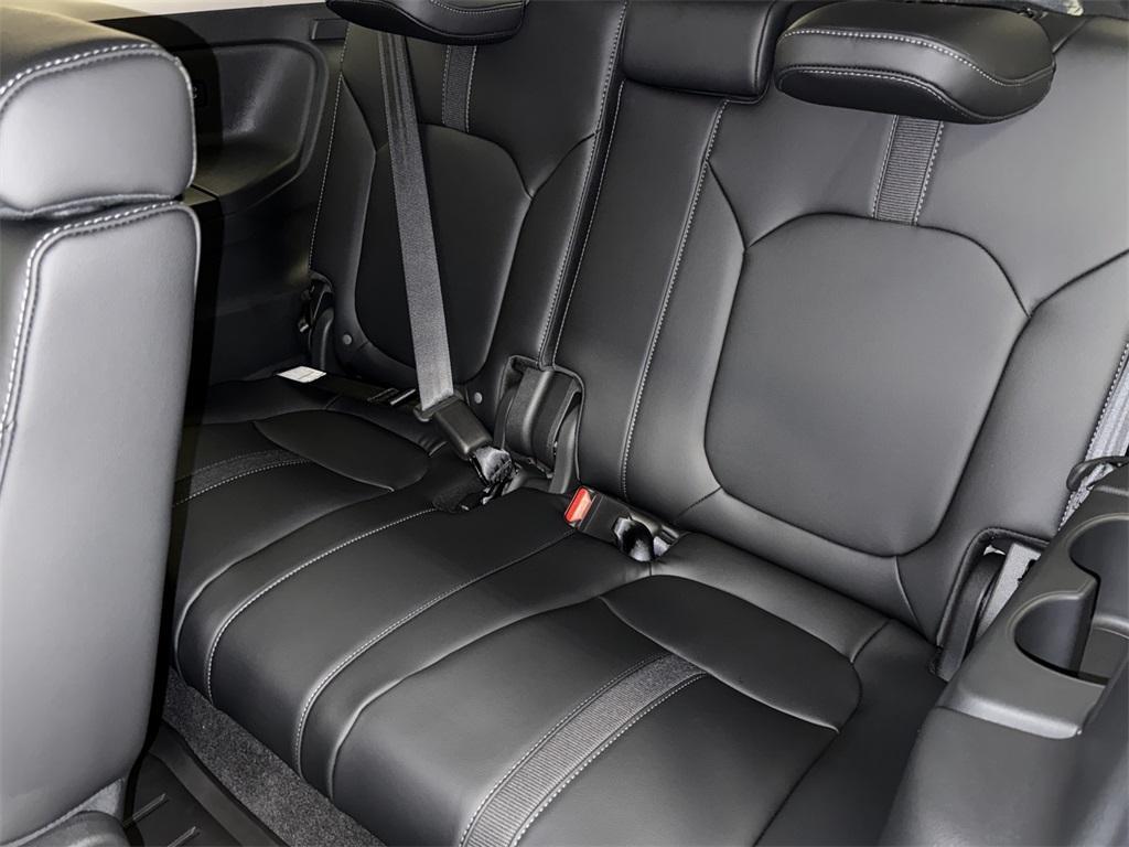 new 2025 Honda Pilot car, priced at $44,325