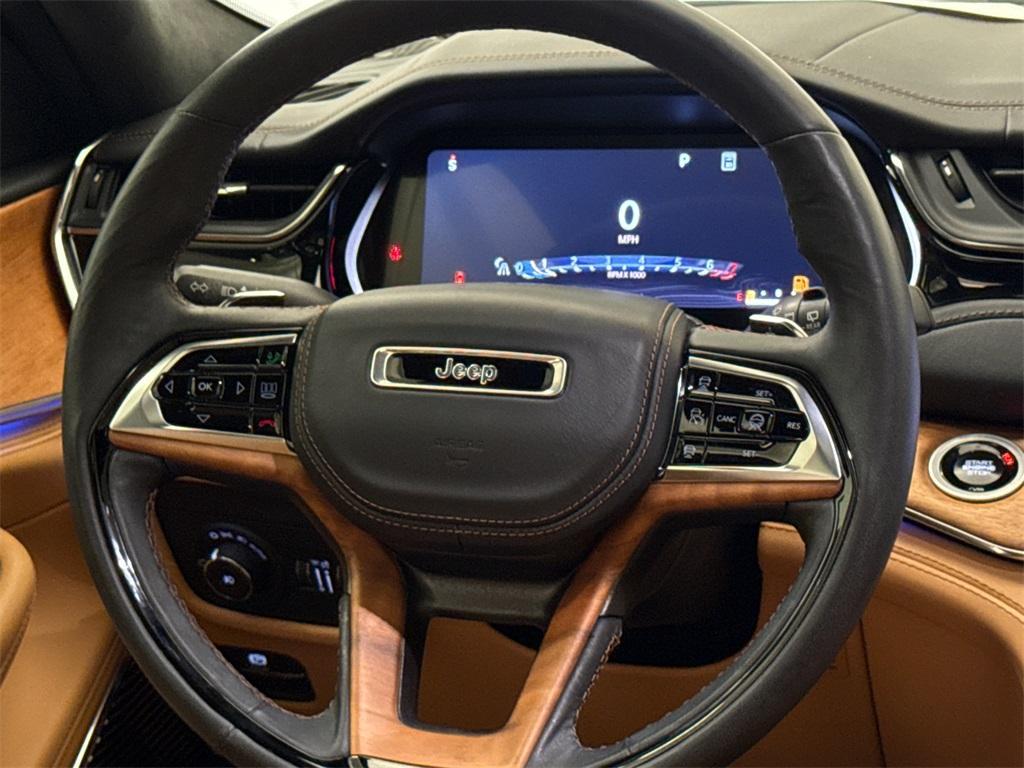 used 2024 Jeep Grand Cherokee car, priced at $49,981
