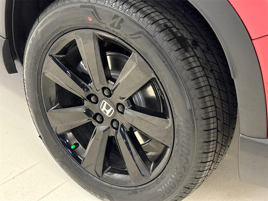 new 2025 Honda Pilot car, priced at $53,626