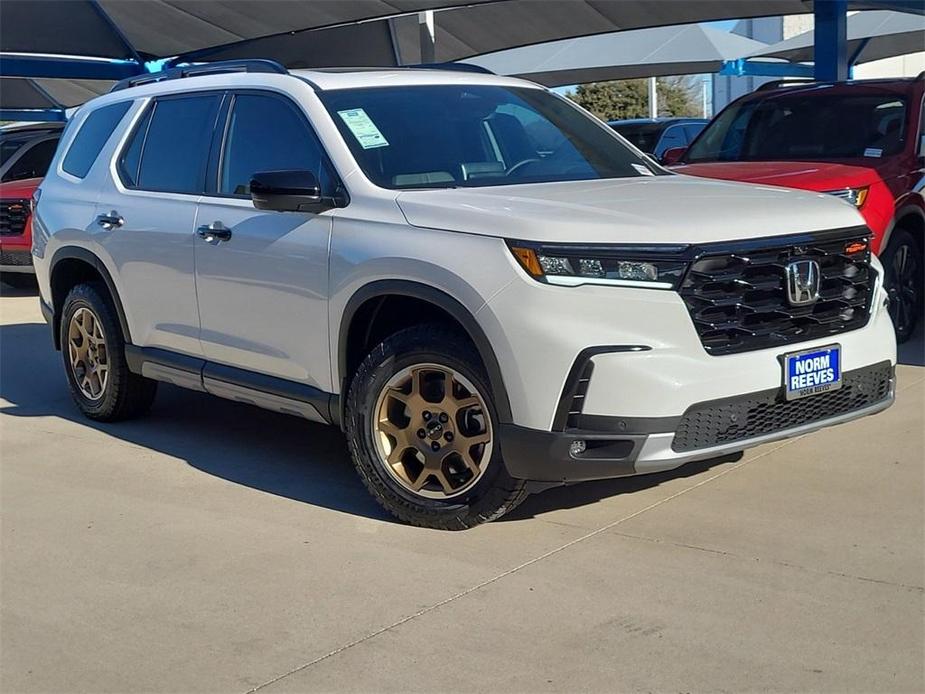 new 2024 Honda Pilot car, priced at $52,935