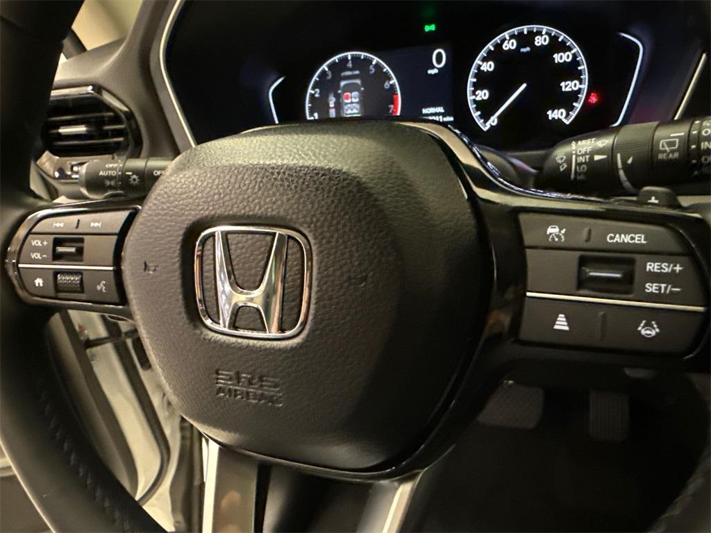 new 2025 Honda Pilot car, priced at $49,405
