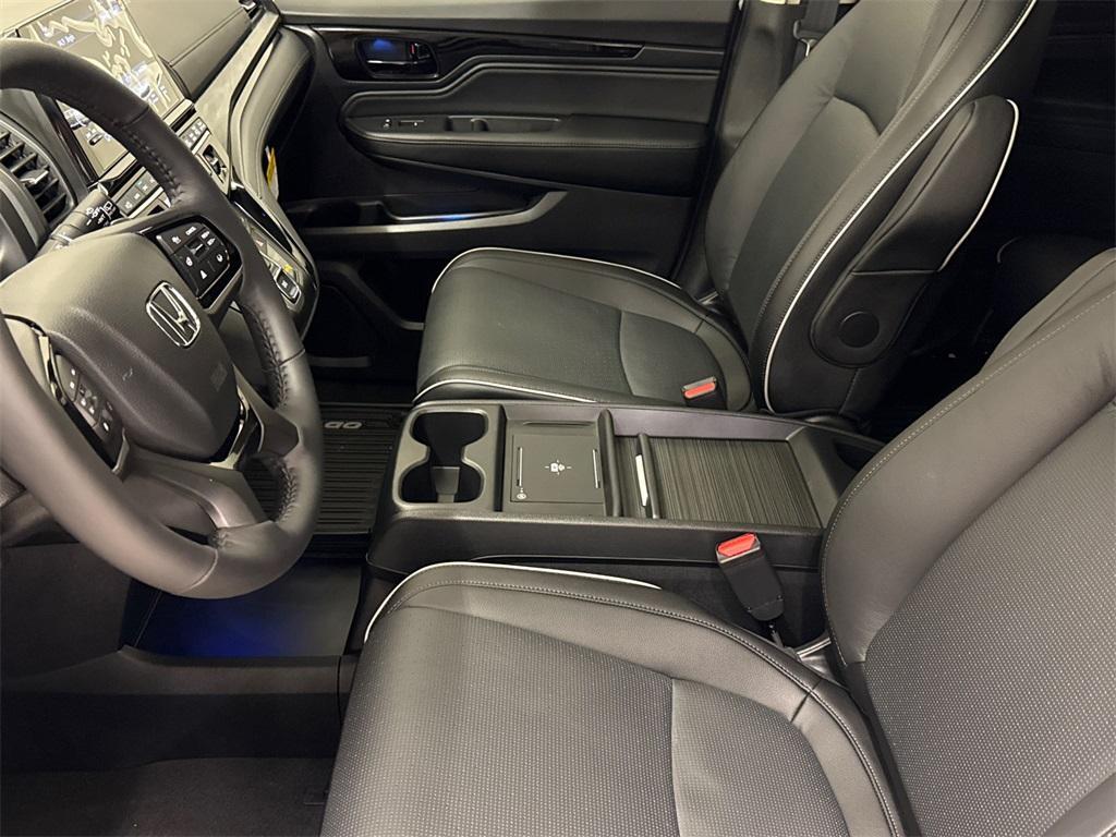 new 2025 Honda Odyssey car, priced at $52,085