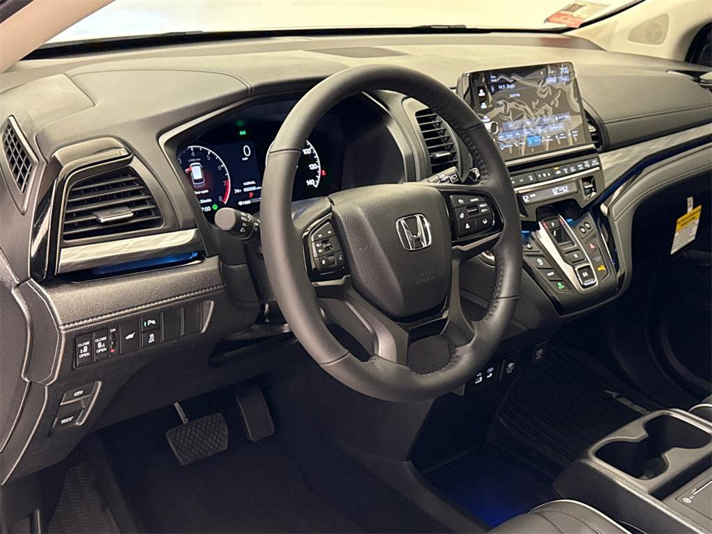 new 2025 Honda Odyssey car, priced at $52,085