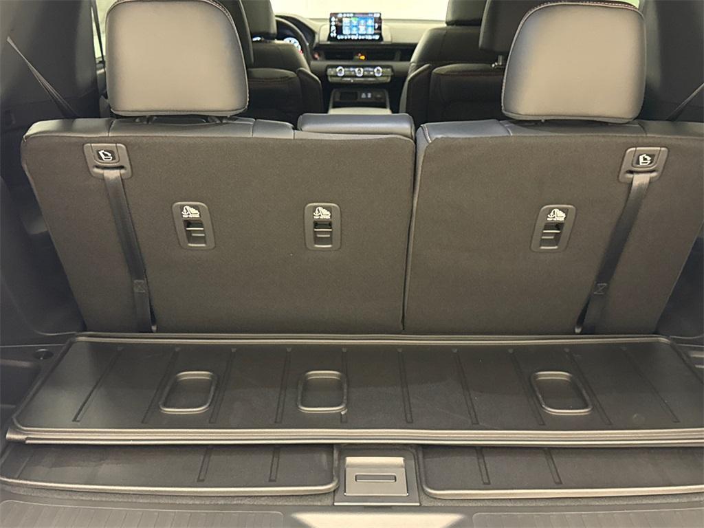 new 2025 Honda Pilot car, priced at $48,814