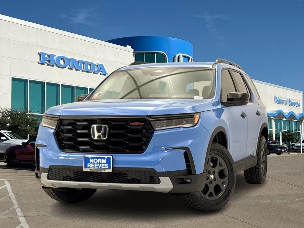 new 2025 Honda Pilot car, priced at $48,814
