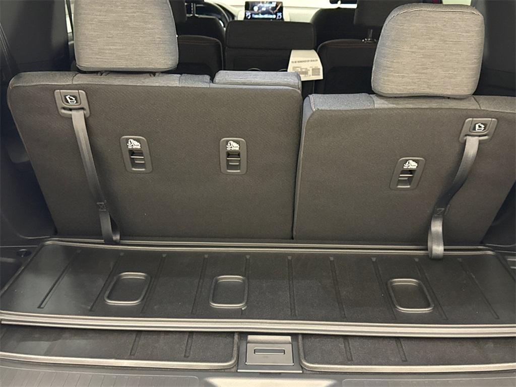 new 2025 Honda Pilot car, priced at $42,980