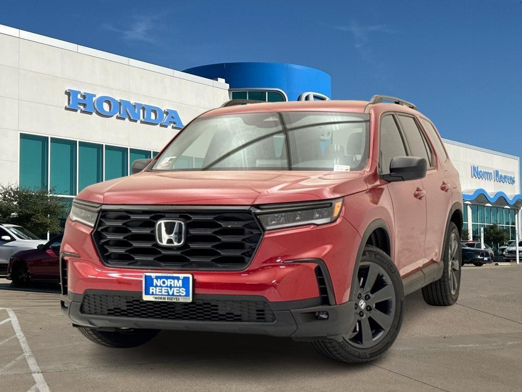 new 2025 Honda Pilot car, priced at $42,980
