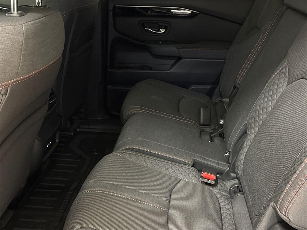 new 2025 Honda Pilot car, priced at $42,980