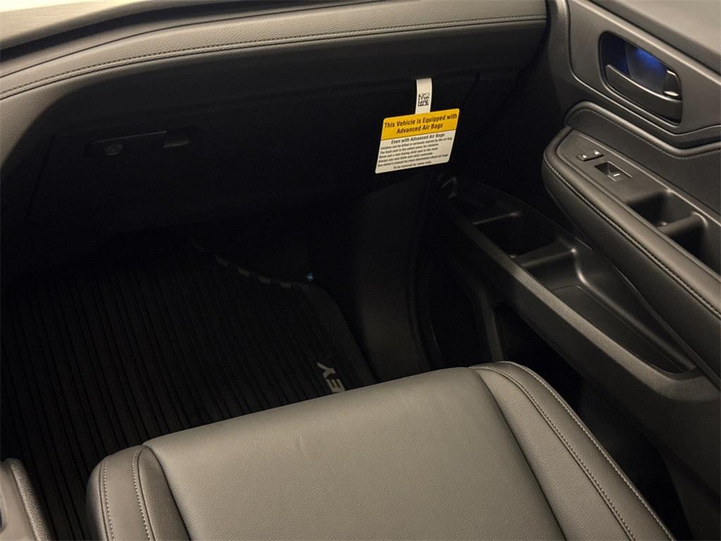 new 2025 Honda Odyssey car, priced at $42,720