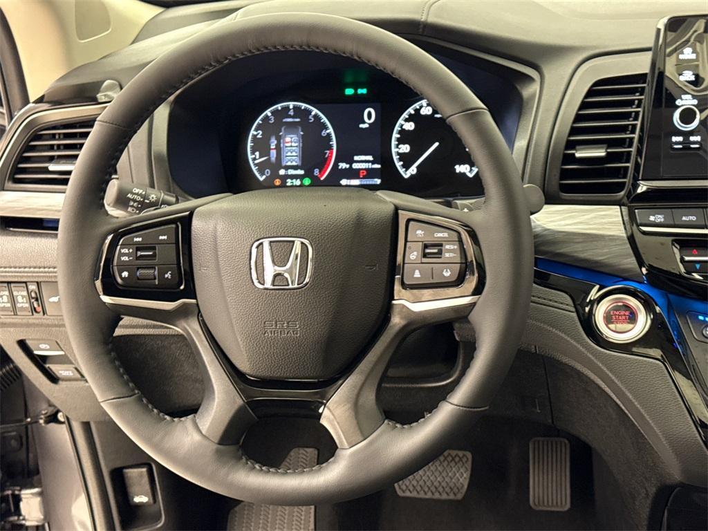 new 2026 Honda Odyssey car, priced at $54,700