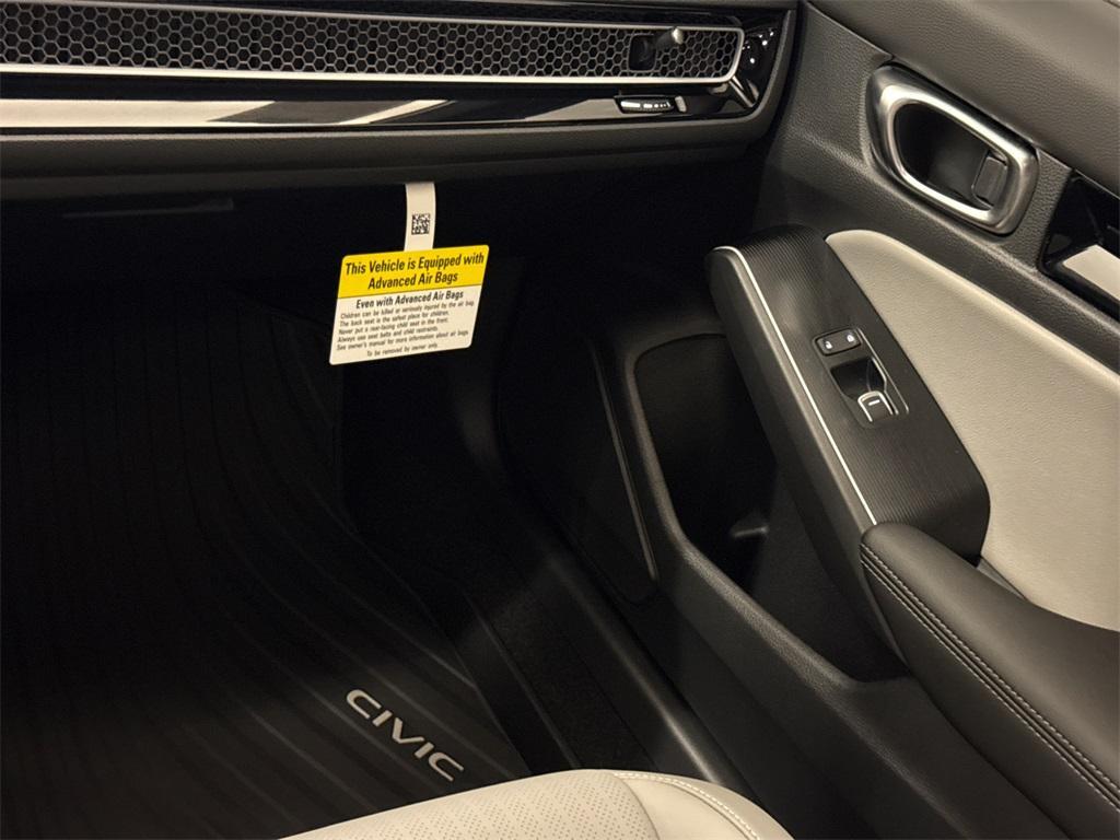 new 2025 Honda Civic Hybrid car, priced at $33,800