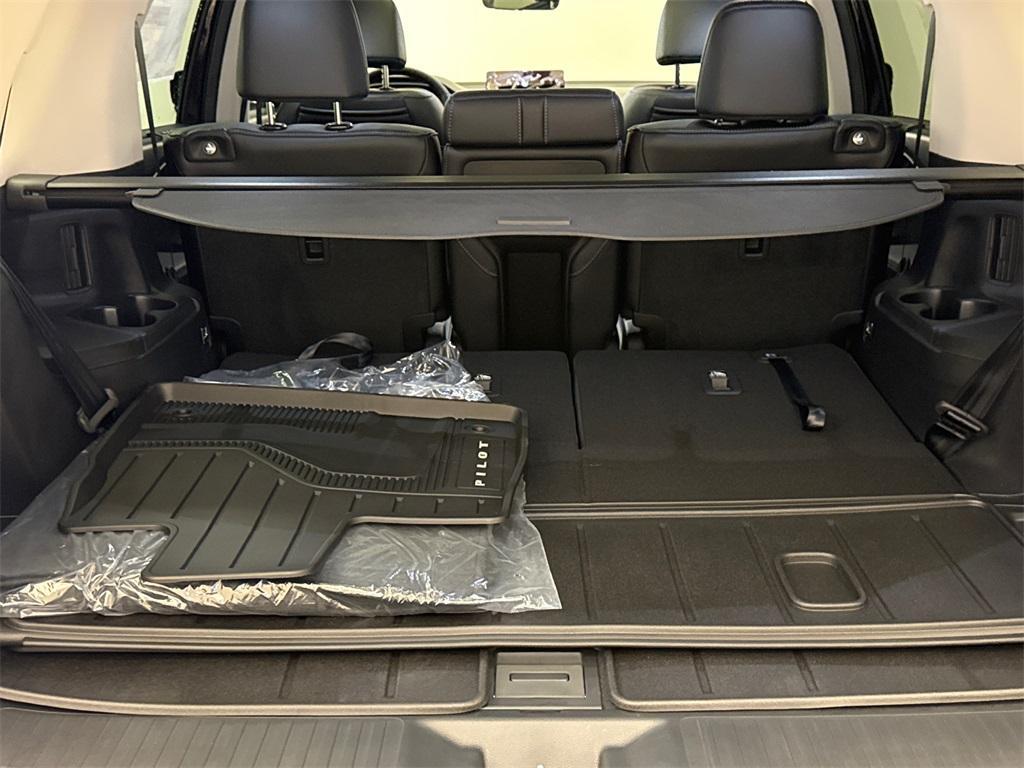 new 2025 Honda Pilot car, priced at $51,170
