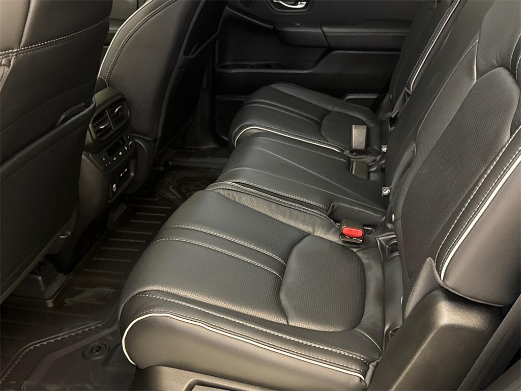 new 2025 Honda Pilot car, priced at $51,170