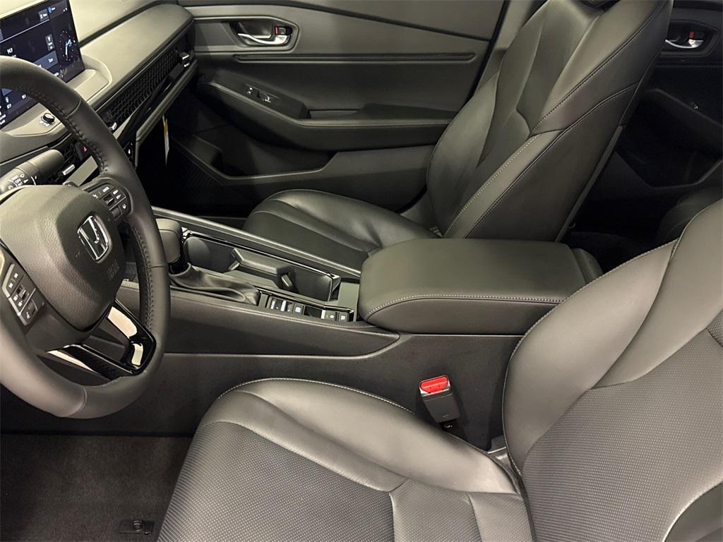 new 2025 Honda Accord Hybrid car, priced at $35,218